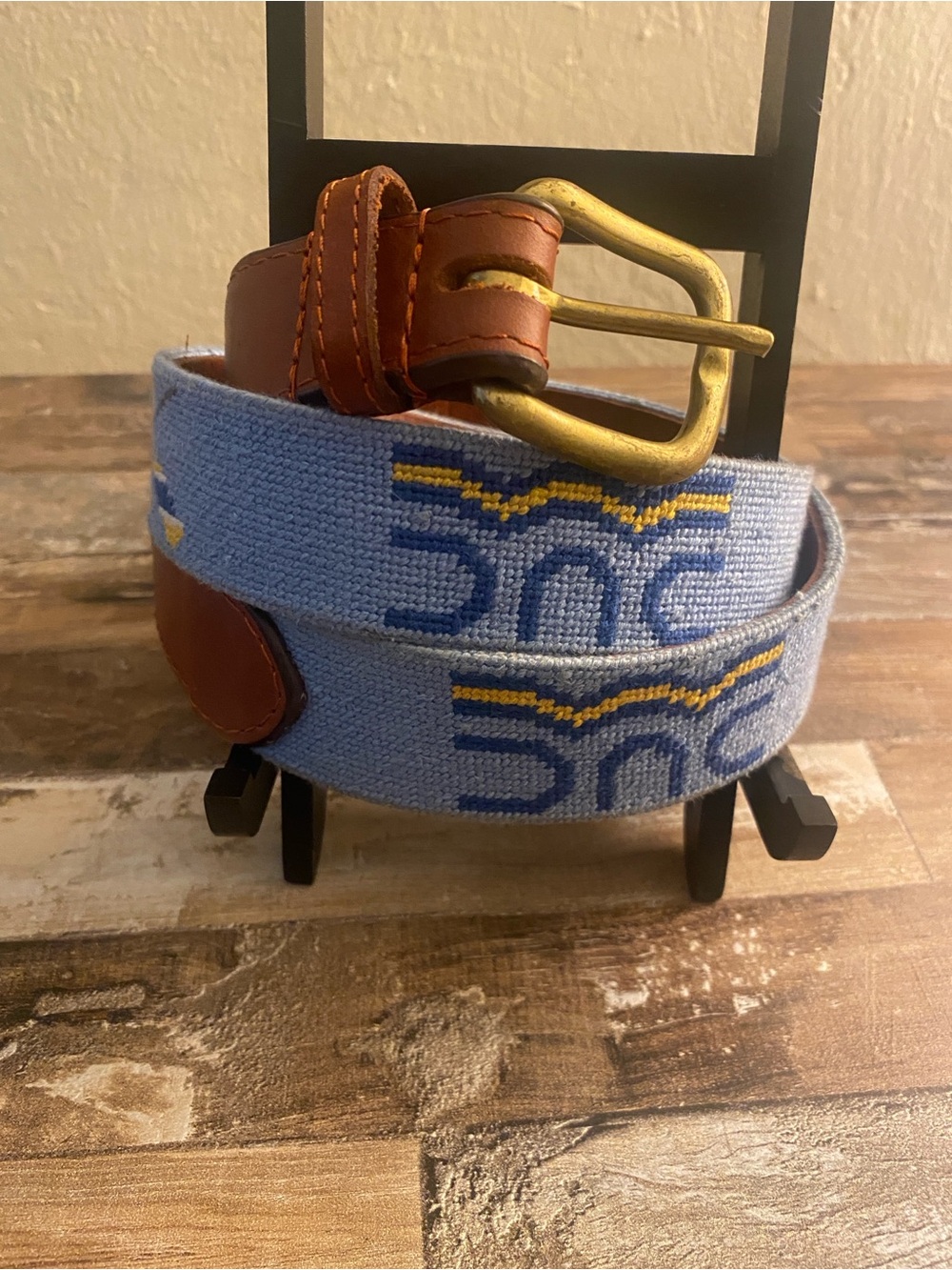 Smathers & Branson hand-stitched needlepoint belt